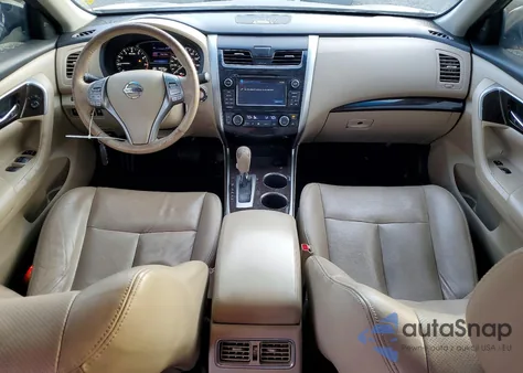 2015 Nissan Altima 2.5 z USA, uszkodzony, nr VIN 1N4AL3AP0FC225900